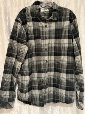 Billabong Black, Gray & Green Plaid Button-Down Shirt Men’s Size Large 🔥 C2